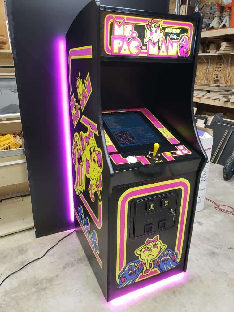 PAC-MAN  Electronic Game 11 Machine Arcade Classics MS 