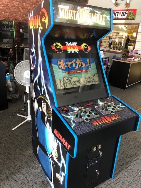 MORTAL KOMBAT 2- BRAND NEW- FULL SIZE ARCADE- 3000 GAMES INSTALLED- FREE  SHIPPING USA/ PLEASE SEE EXCLUSIONS FOR SPECIFIC STATES : Land of Oz Arcades